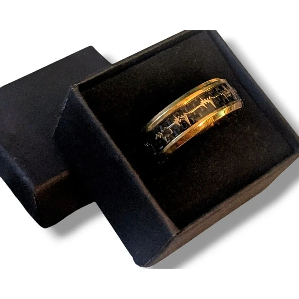 Luxury Carbon Fiber Heartbeat Wedding Band, Stainless Steel Ring US New Sz 10